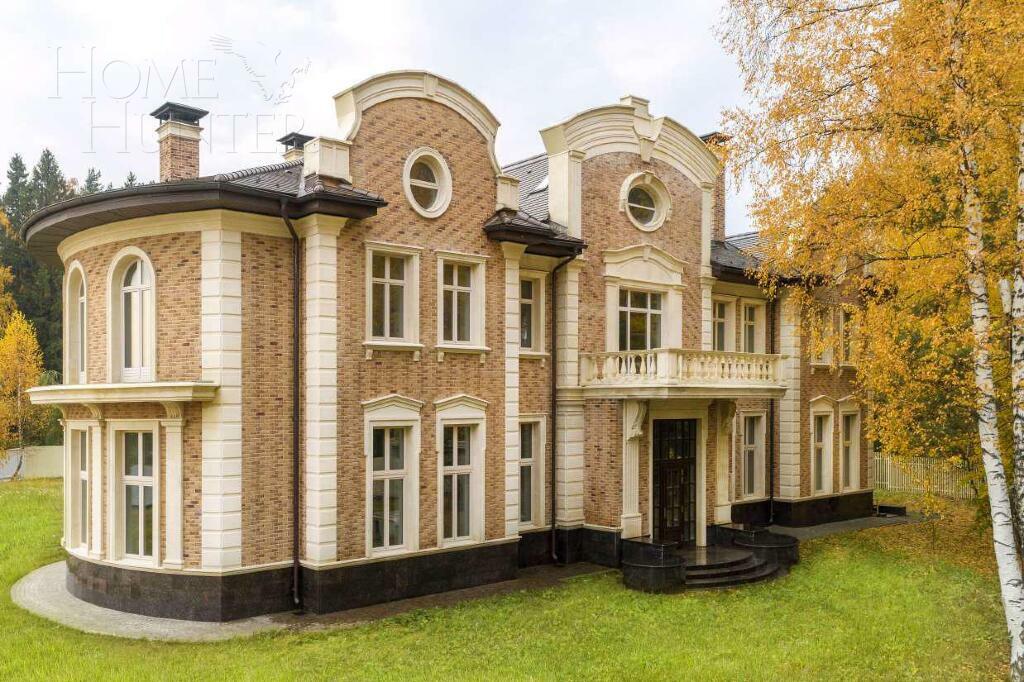 2-этажный коттедж 1 289 м² без отделки