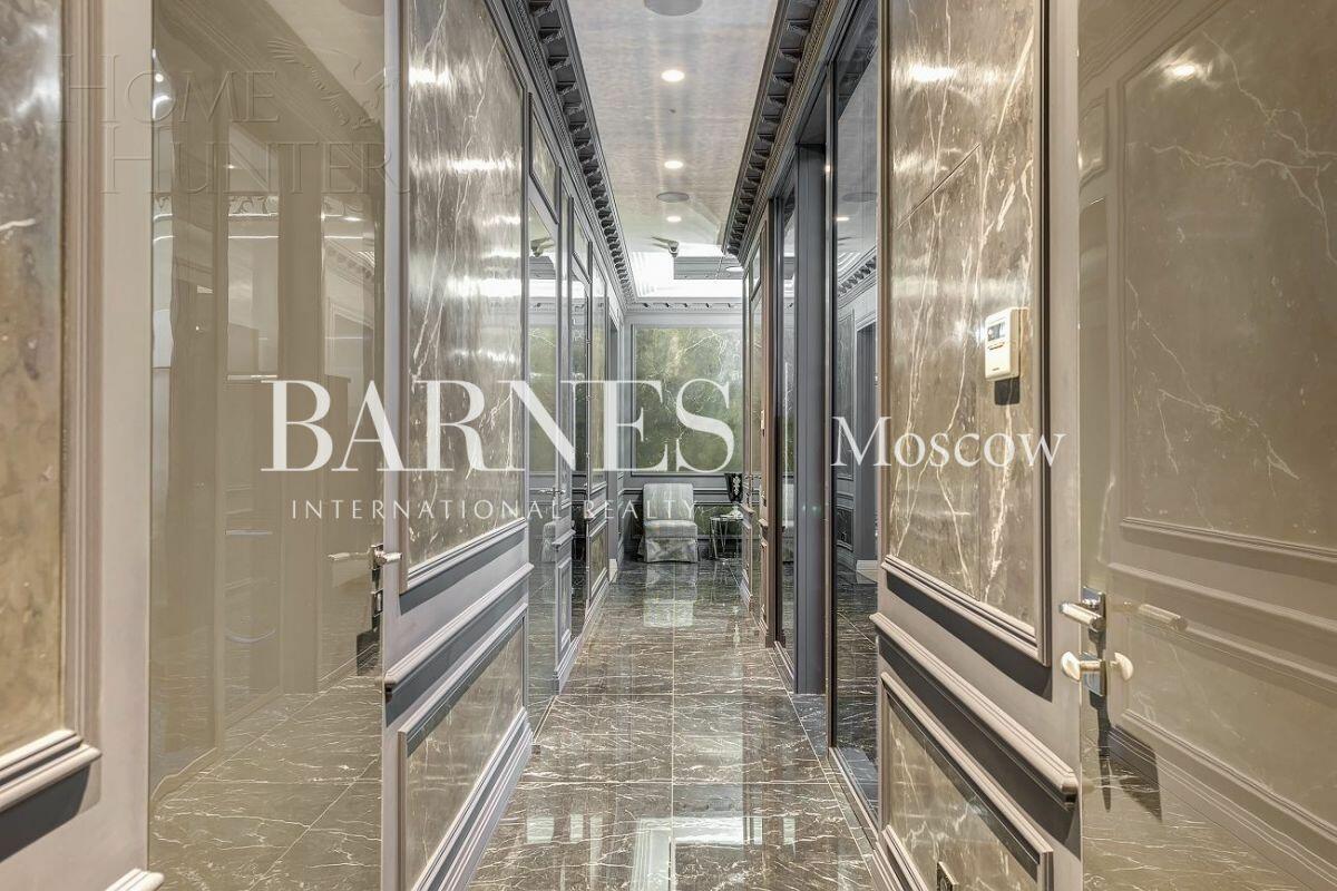 5-КОМН. КВАРТИРА С ОТДЕЛКОЙ 246 М² НА 3 ЭТАЖЕ