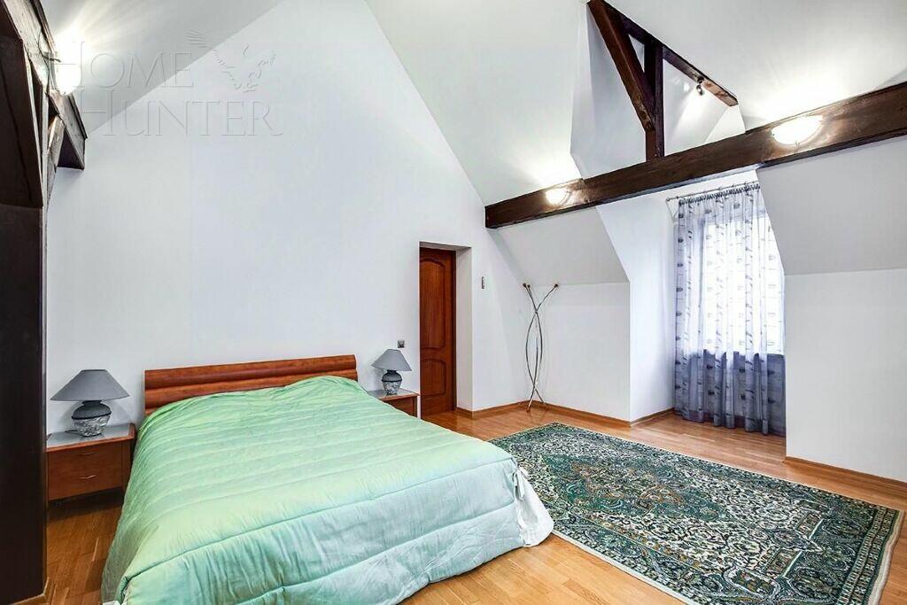 3-этажный коттедж 1 233 м² с отделкой