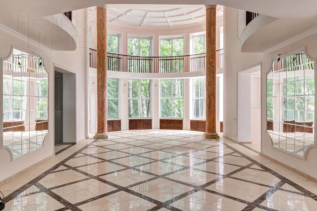 3-этажный коттедж 8 755 м² с отделкой