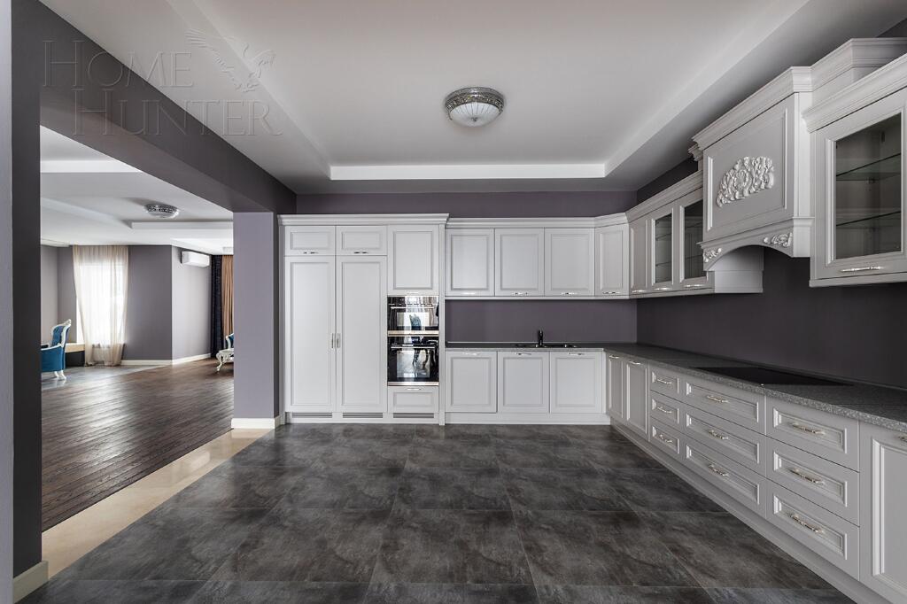 3-этажный таунхаус 360 м² с отделкой