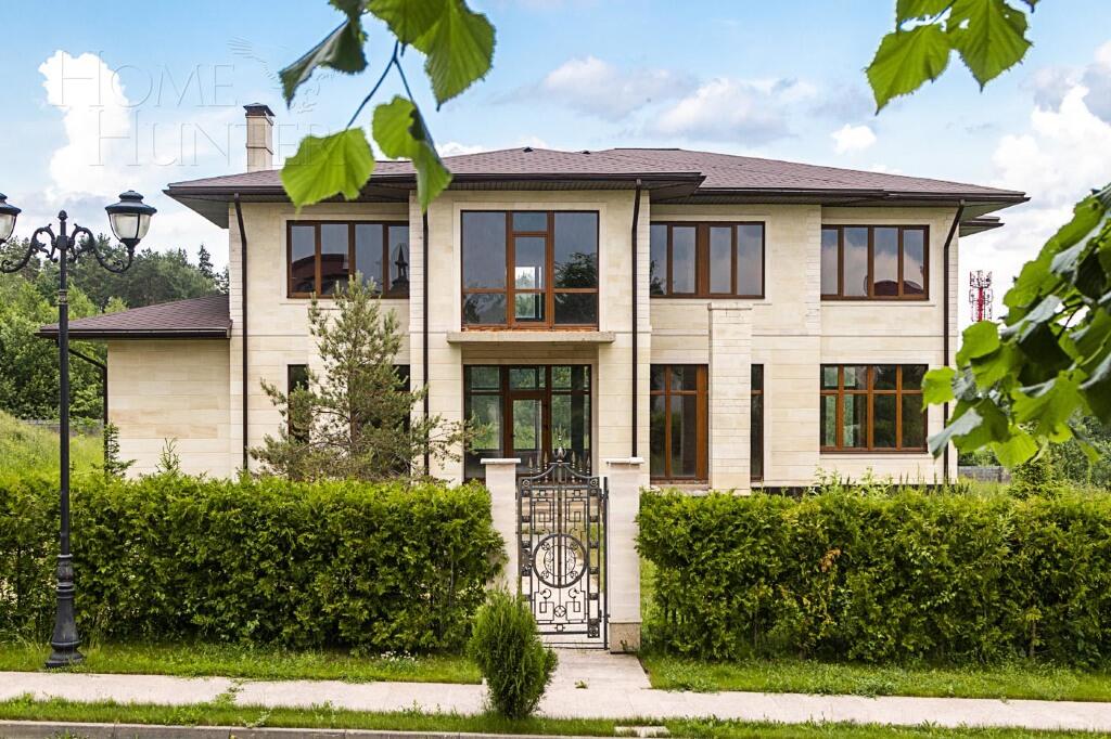 2-этажный коттедж 370 м² без отделки