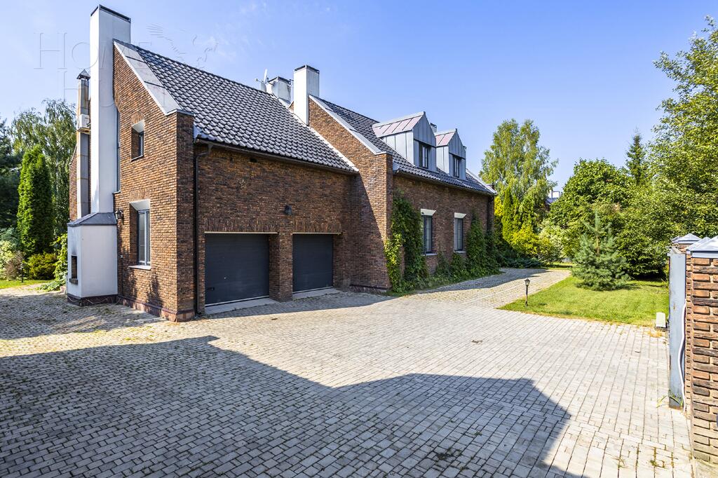 2-этажный коттедж 590 м² с отделкой