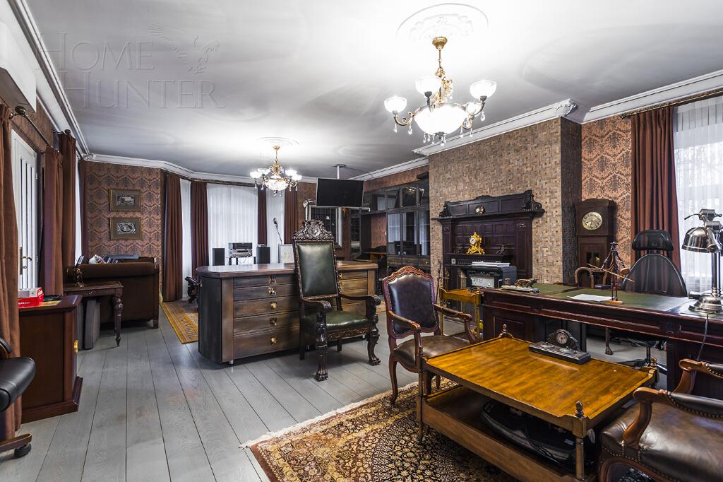 3-этажный коттедж 1 250 м² с отделкой