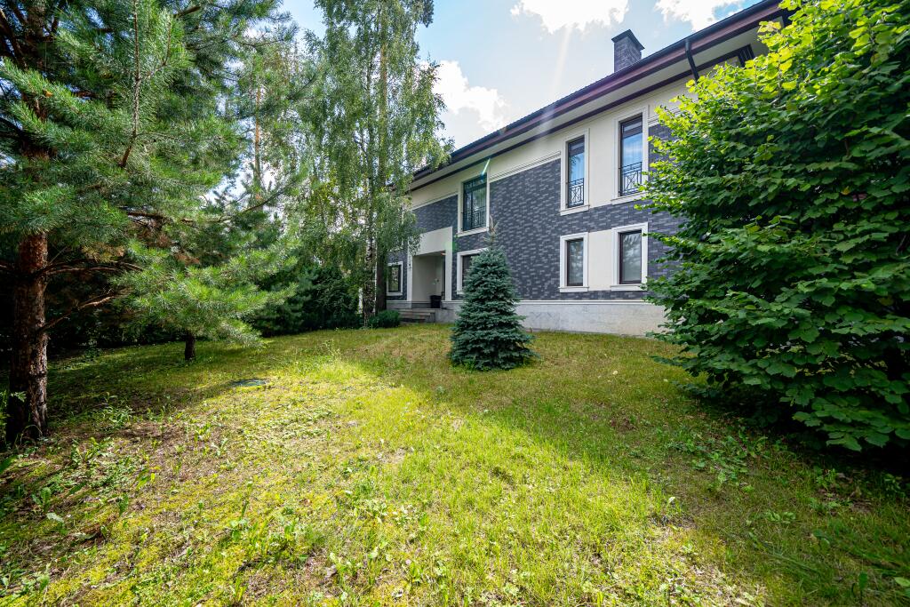 2-этажный коттедж 420 м² с отделкой