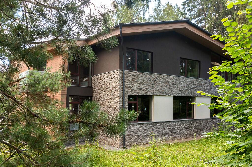 2-этажный коттедж 710 м² без отделки