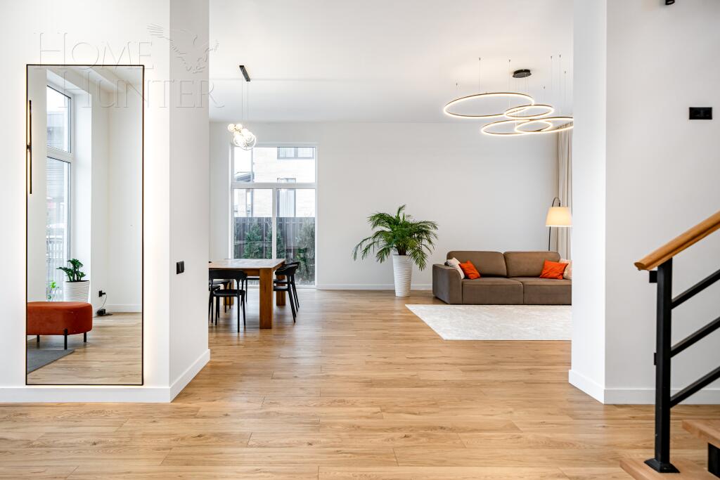 2-этажный коттедж 260 м² с отделкой