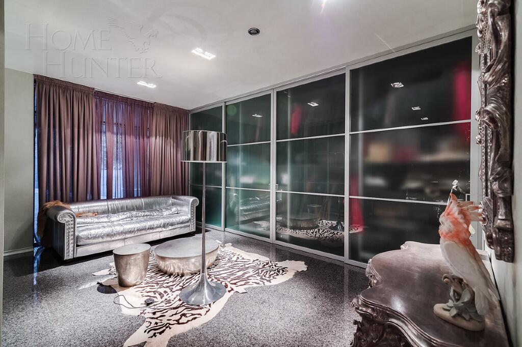 2-этажный коттедж 1 230 м² с отделкой