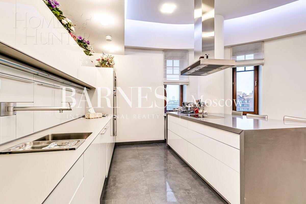 3-УРОВНЕВЫЙ ПЕНТХАУС С ОТДЕЛКОЙ 363 М² НА 9 ЭТАЖЕ