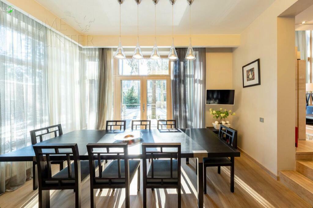 2-этажный коттедж 1 622 м² с отделкой