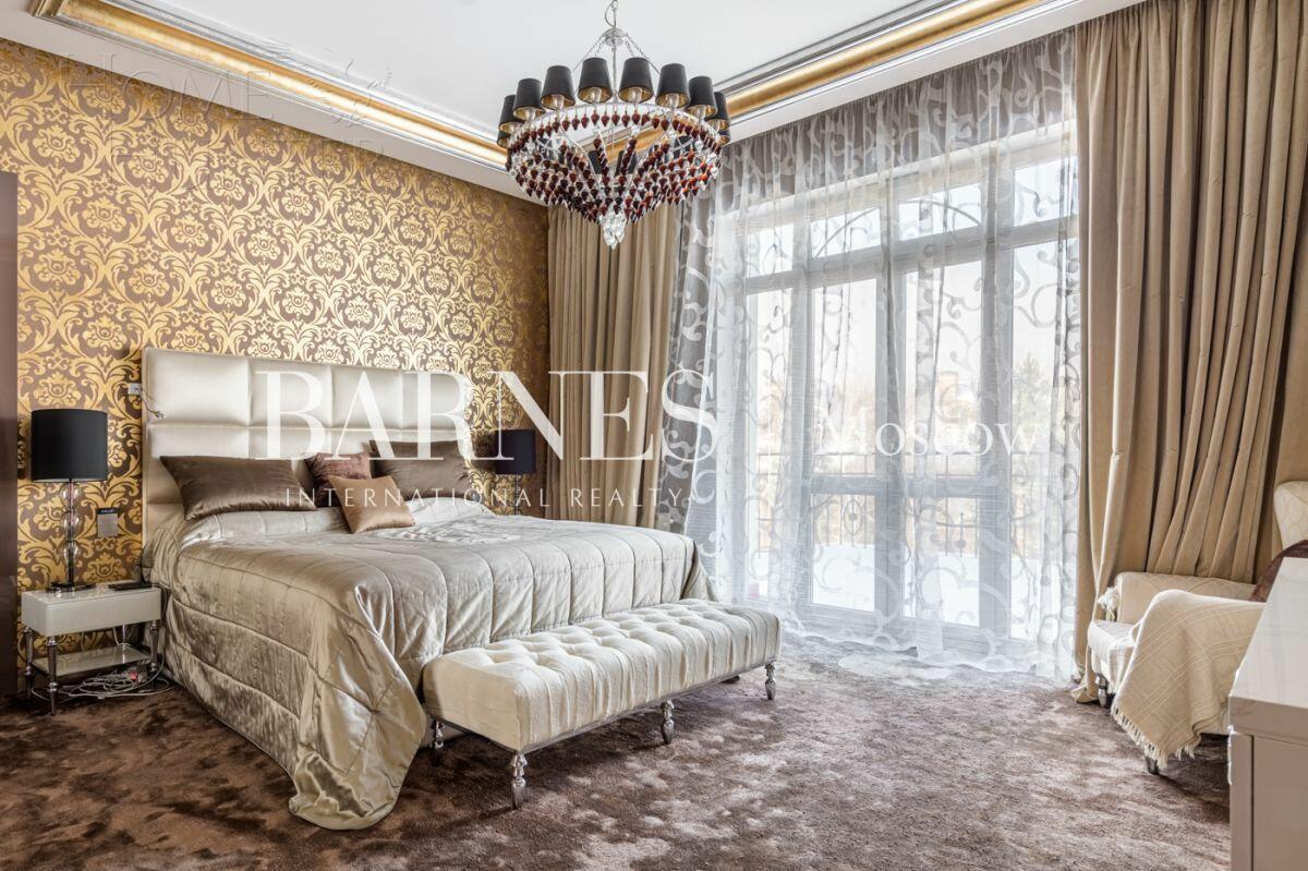 4-КОМН. КВАРТИРА С ОТДЕЛКОЙ 234 М² НА 4 ЭТАЖЕ