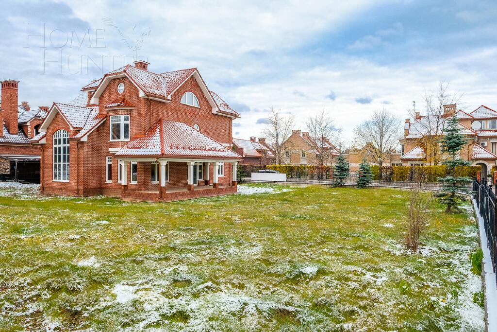 2-этажный коттедж 432.2 м² без отделки