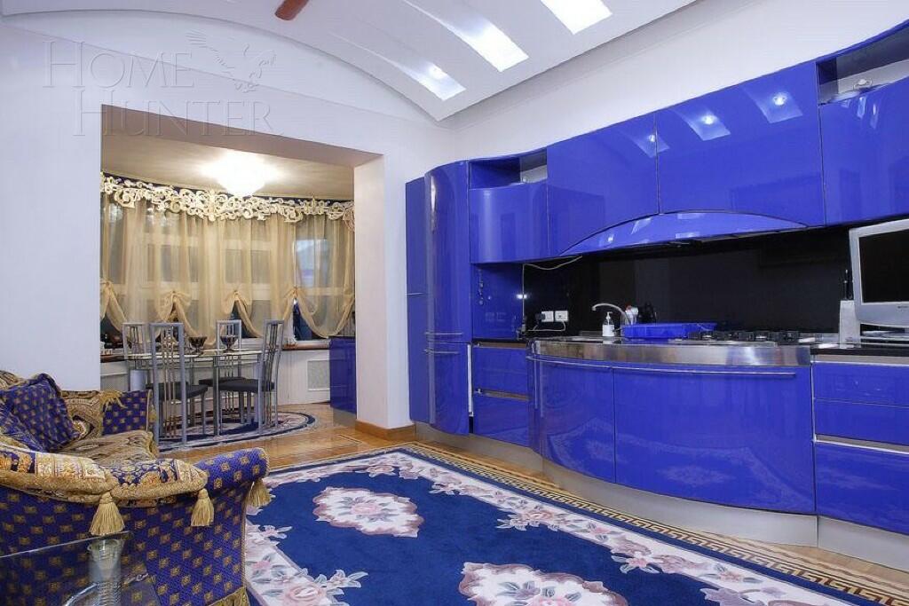 2-этажный коттедж 900 м² с отделкой