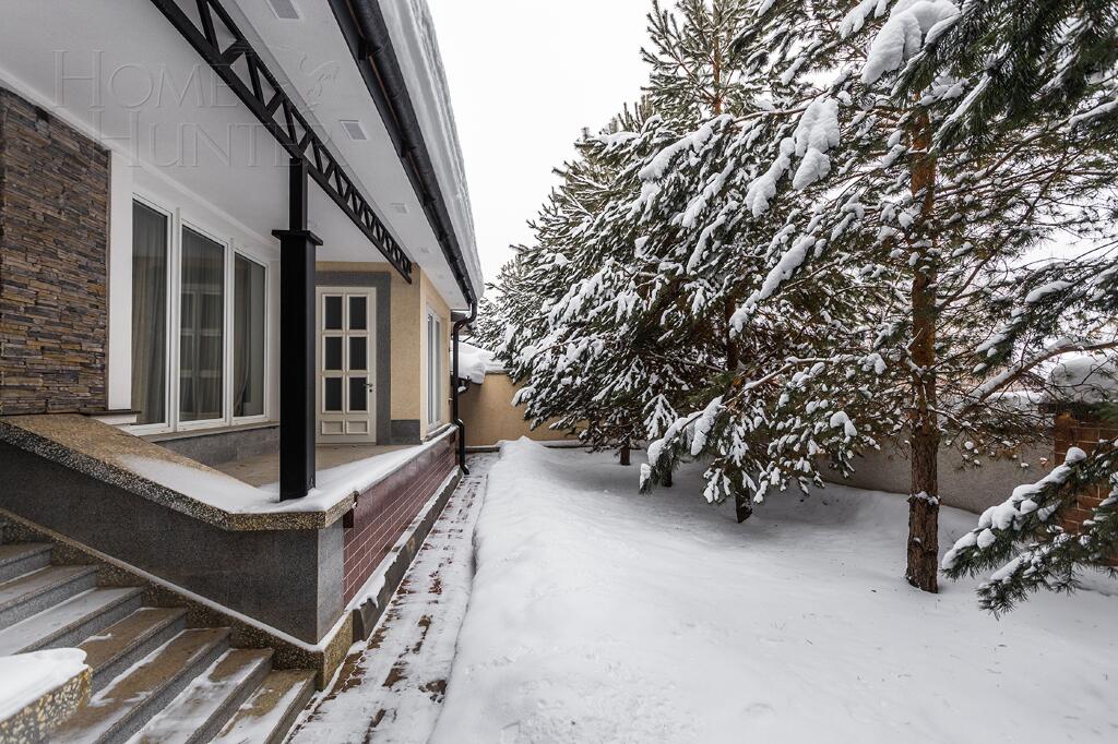 3-этажный таунхаус 360 м² с отделкой