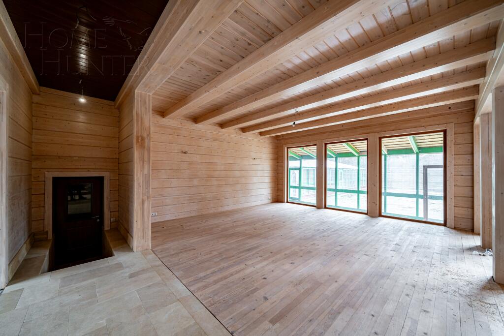 2-этажный коттедж 1 250 м² без отделки