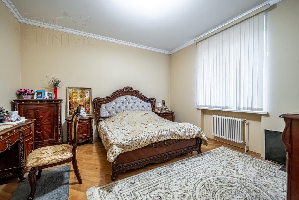 3-этажный коттедж 980 м² с отделкой