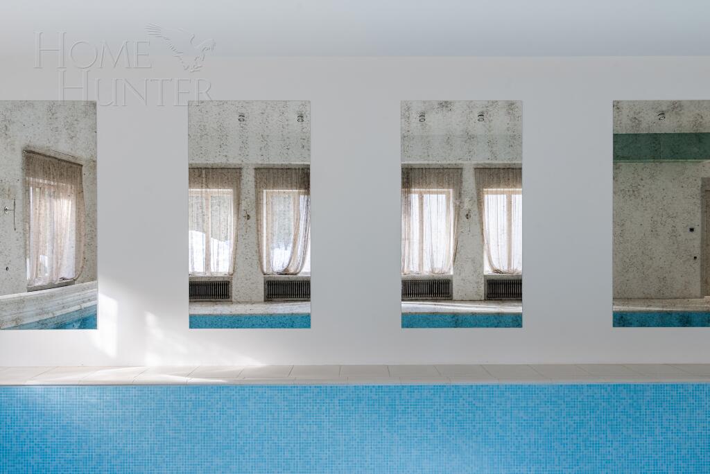 2-этажный коттедж 1 250 м² с отделкой