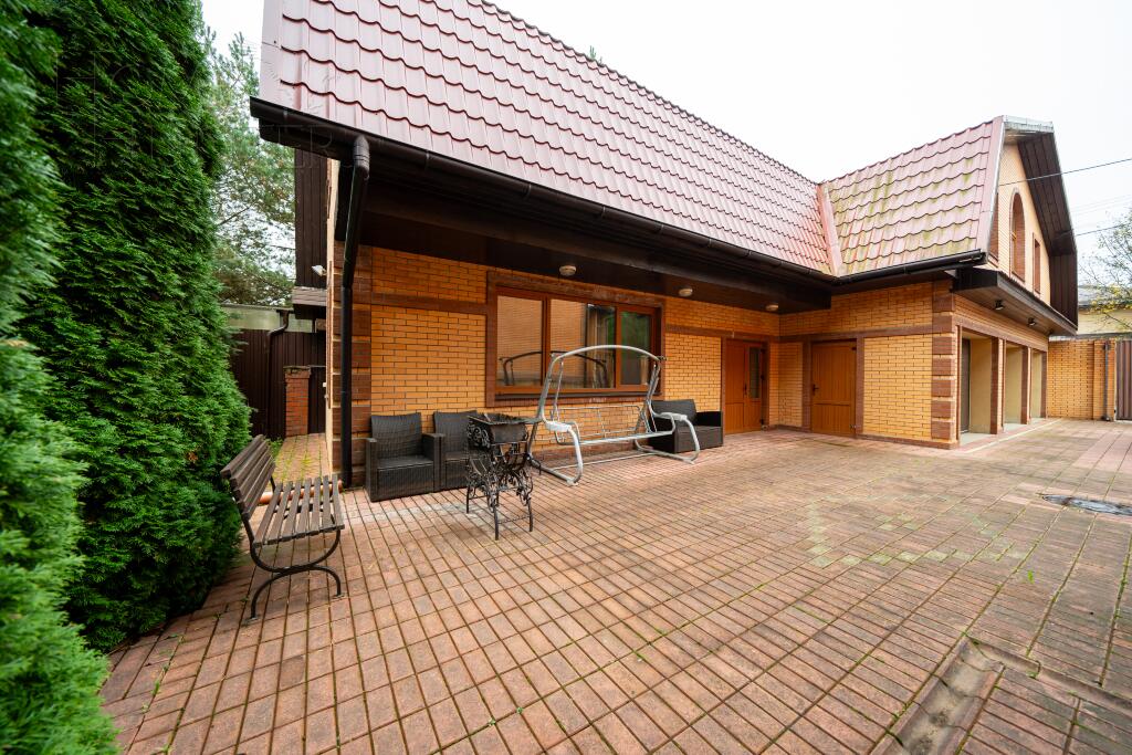 3-этажный коттедж 980 м² с отделкой