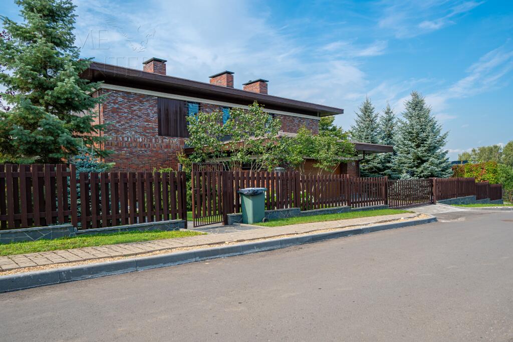 2-этажный коттедж 745 м² с отделкой