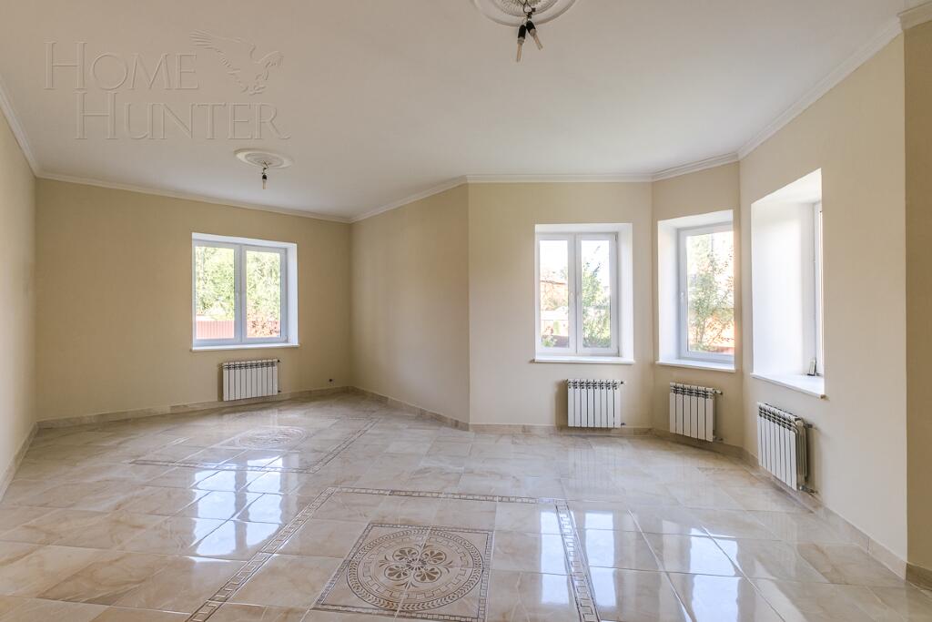 2-этажный коттедж 400 м² с отделкой