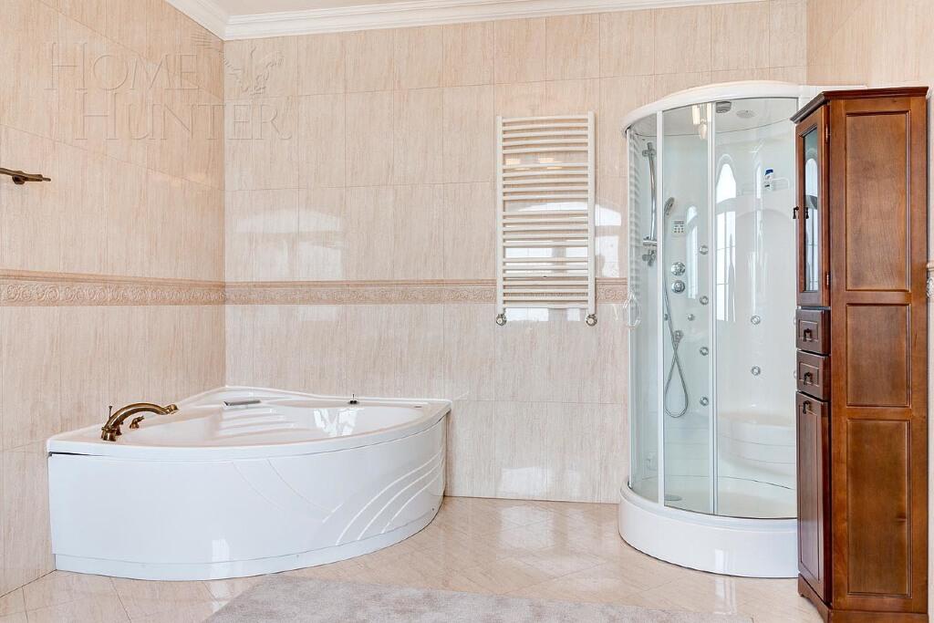 2-этажный коттедж 700 м² с отделкой