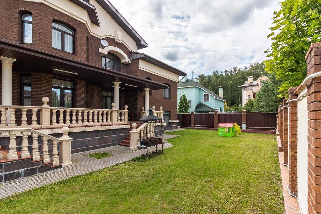 2-этажный коттедж 700 м² с отделкой