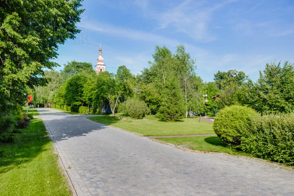 2-этажный коттедж 422.5 м² с отделкой