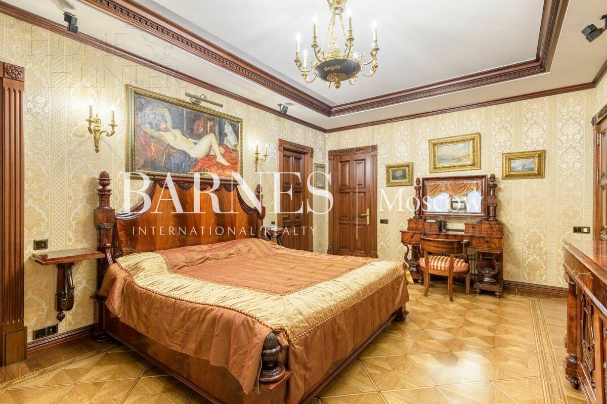 4-КОМН. ПЕНТХАУС С ОТДЕЛКОЙ 258 М² НА 11 ЭТАЖЕ