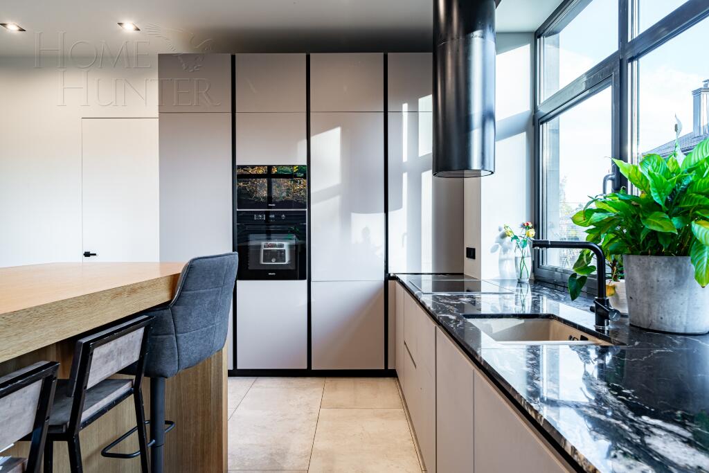2-этажный коттедж 450 м² с отделкой