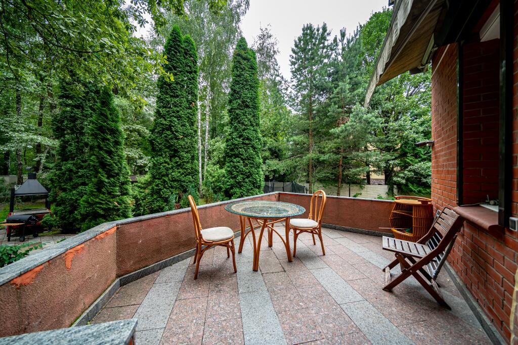 2-этажный коттедж 380 м² без отделки