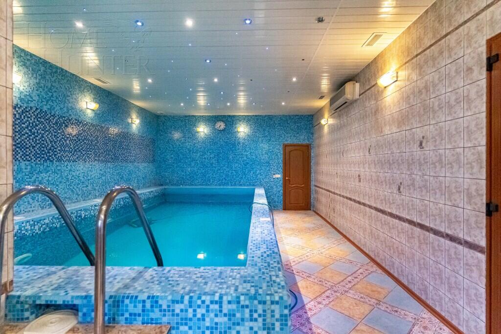 2-этажный коттедж 550 м² с отделкой
