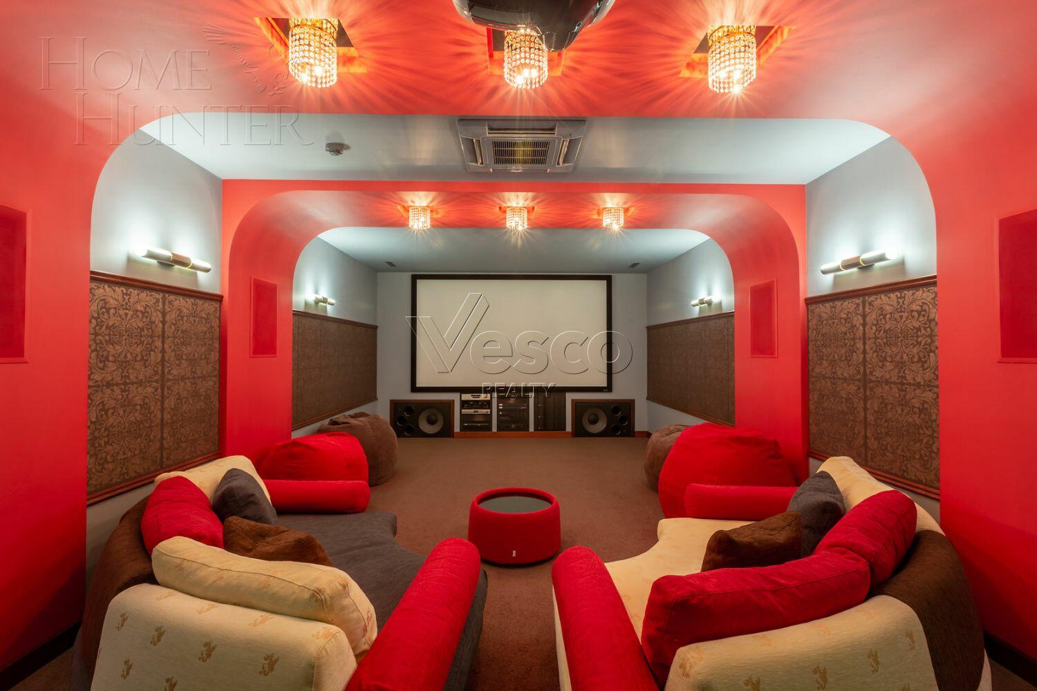 2-этажный коттедж 1 832 м² с отделкой