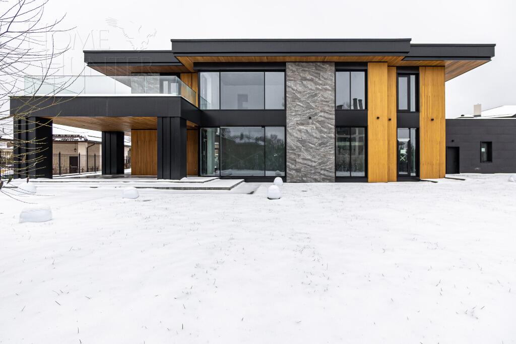 2-этажный коттедж 853.2 м² без отделки