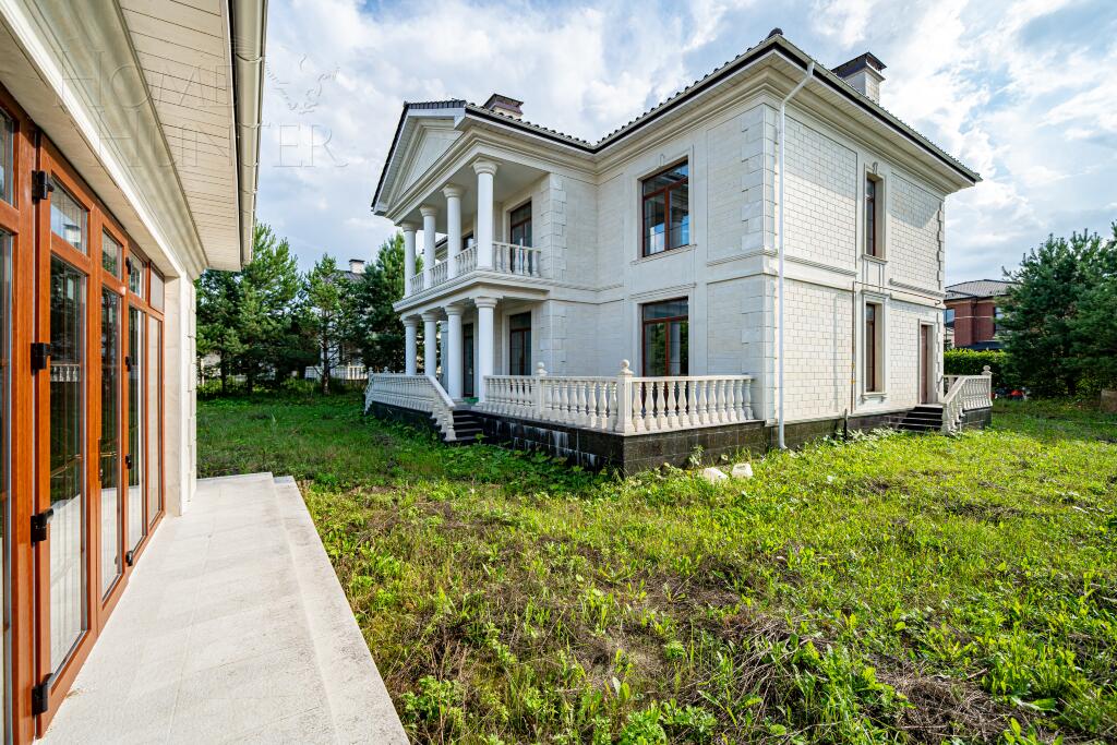 2-этажный коттедж 420 м² без отделки