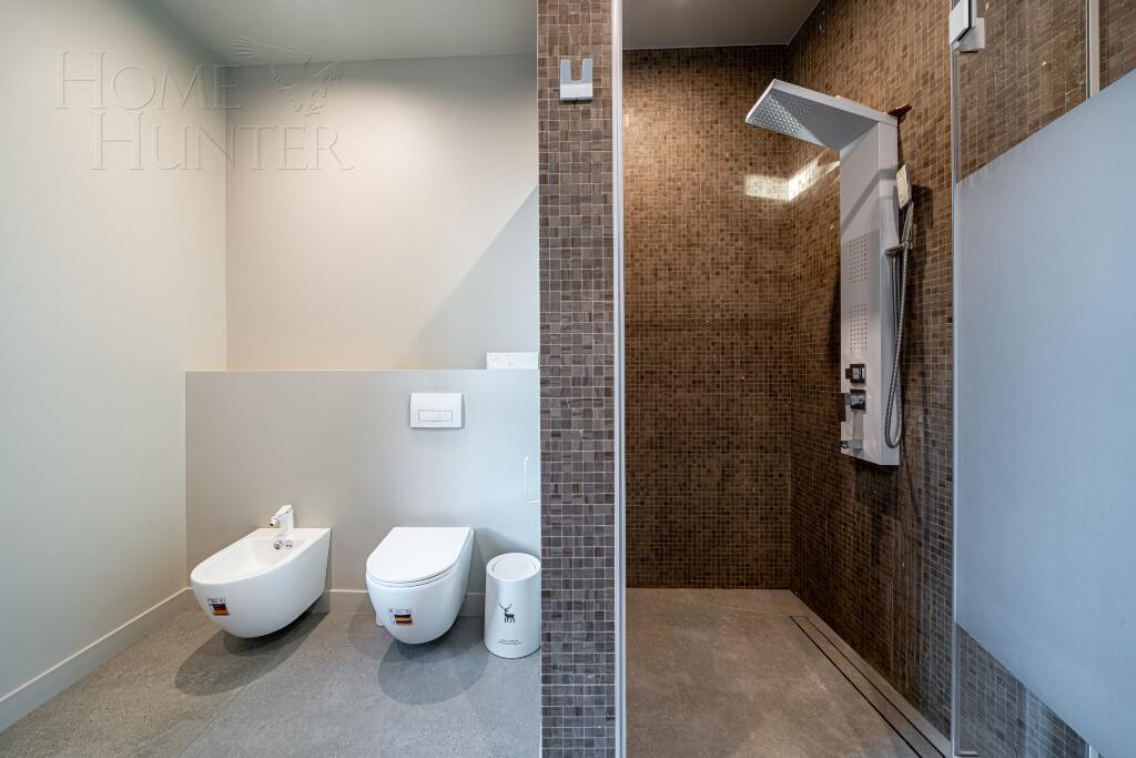 2-этажный коттедж 450 м² с отделкой