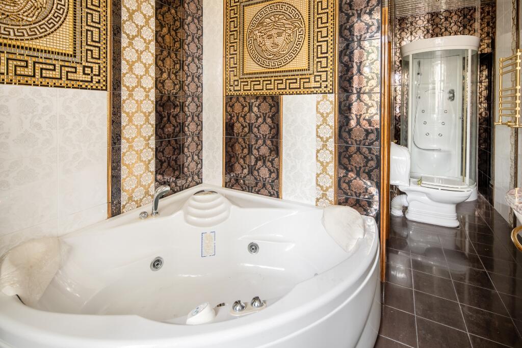 2-этажный коттедж 750 м² с отделкой