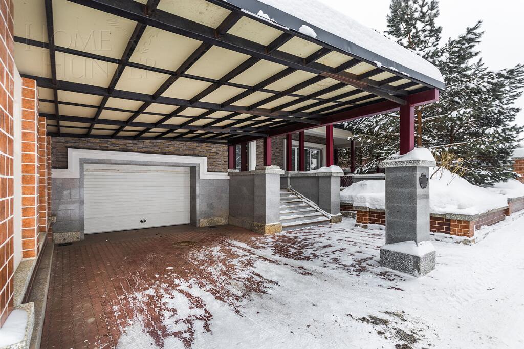 3-этажный таунхаус 360 м² с отделкой