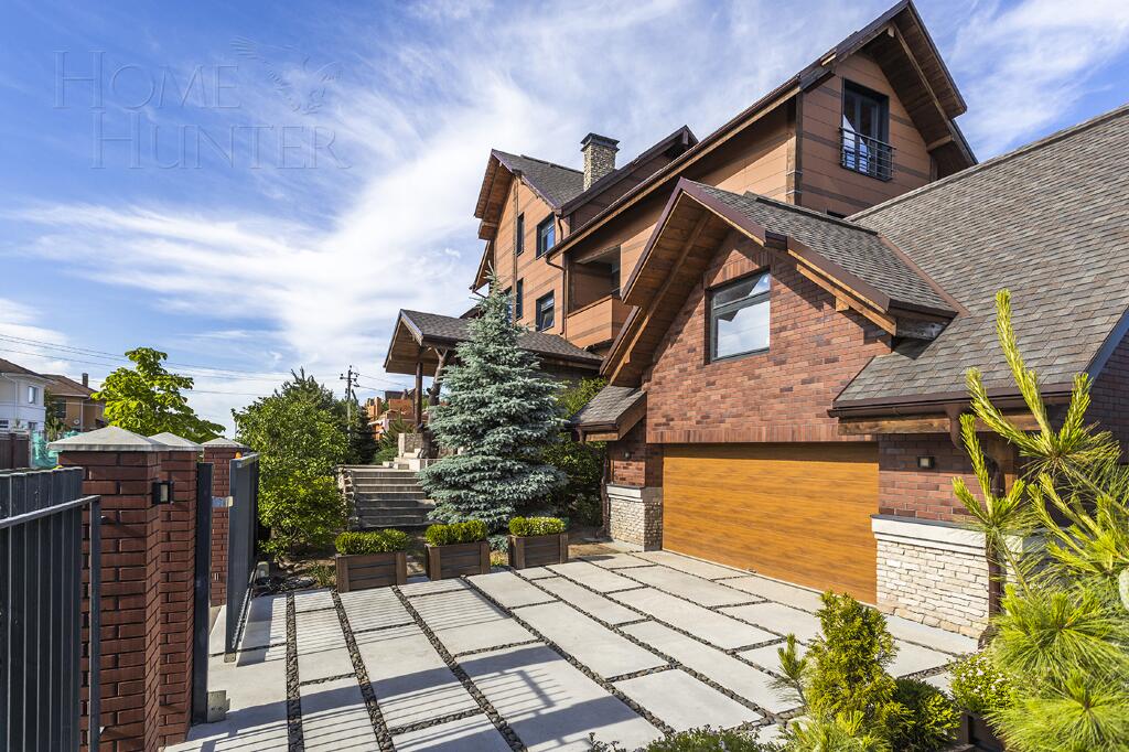 2-этажный коттедж 850 м² без отделки