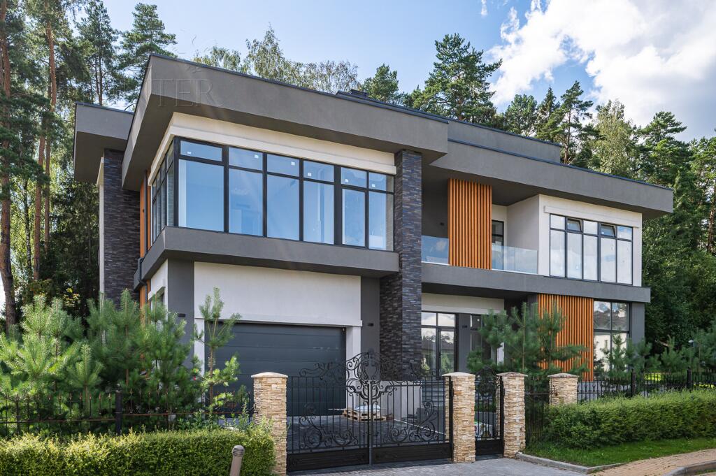 2-этажный коттедж 720 м² с отделкой