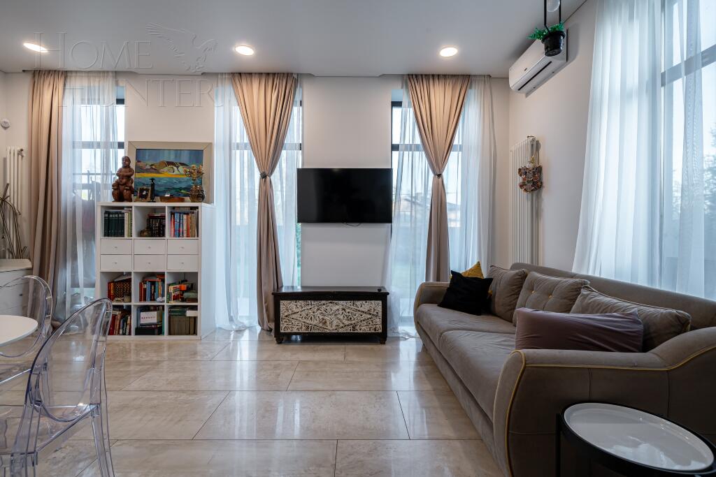 2-этажный коттедж 450 м² с отделкой