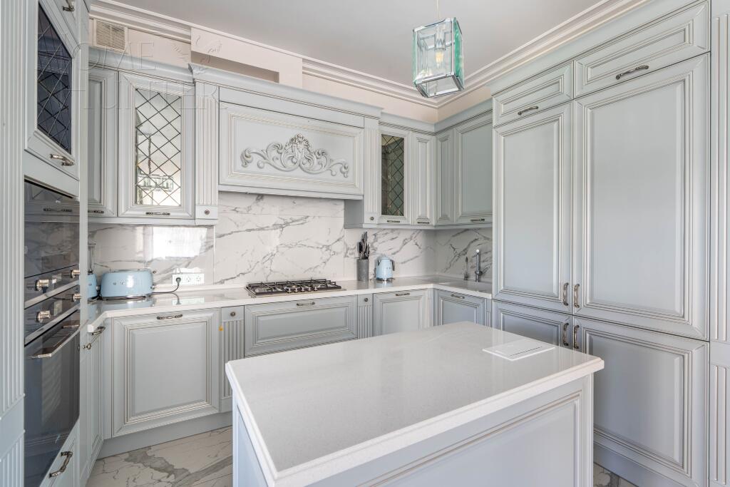 2-этажный коттедж 470 м² с отделкой