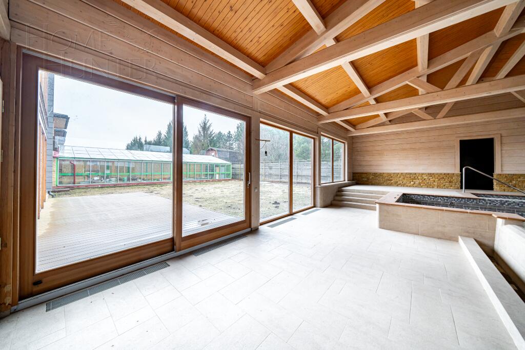 2-этажный коттедж 1 250 м² без отделки