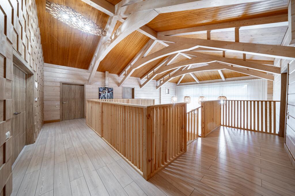 2-этажный коттедж 1 250 м² с отделкой