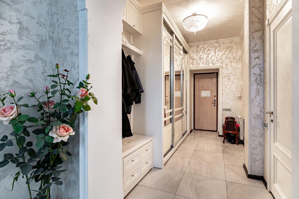 2-этажный коттедж 210 м² с отделкой