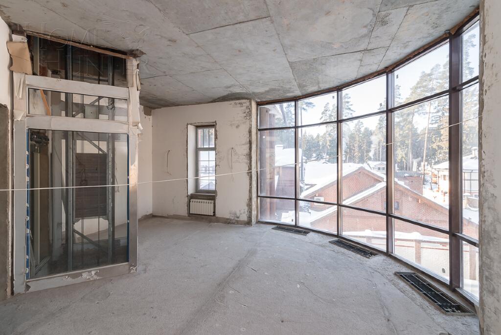 2-этажный коттедж 950 м² без отделки