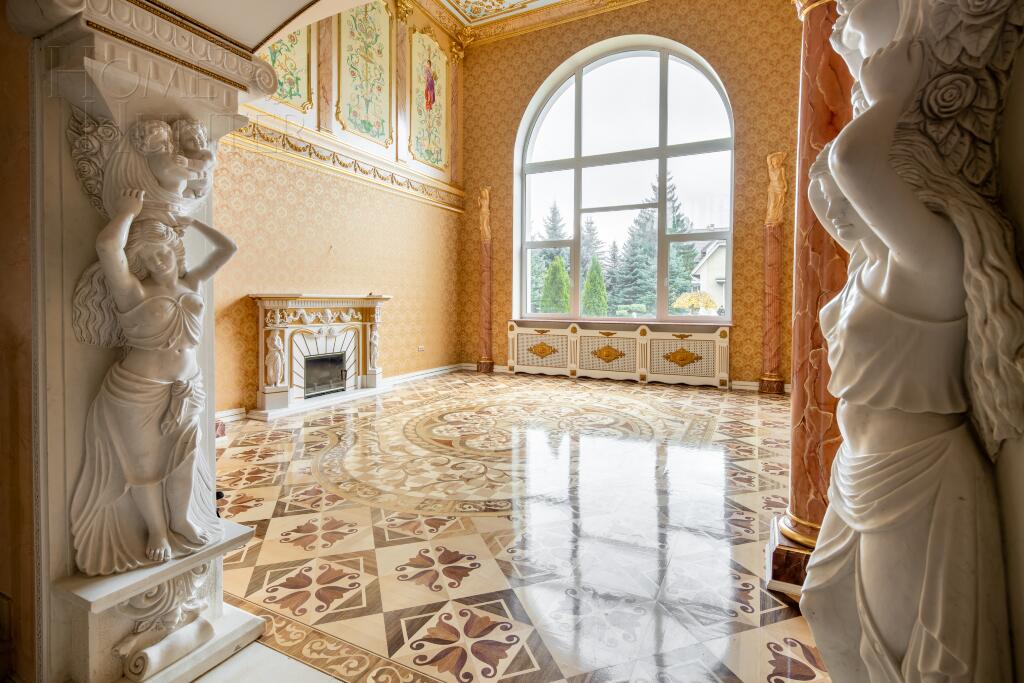 2-этажный коттедж 750 м² с отделкой
