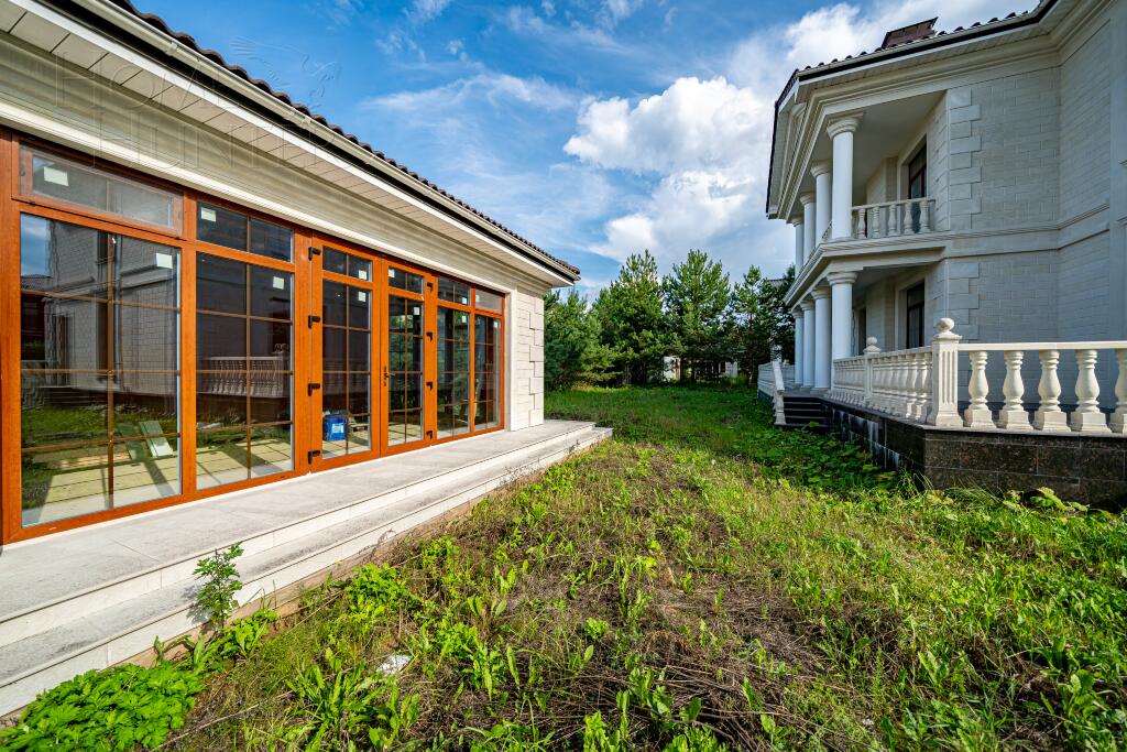 2-этажный коттедж 420 м² без отделки