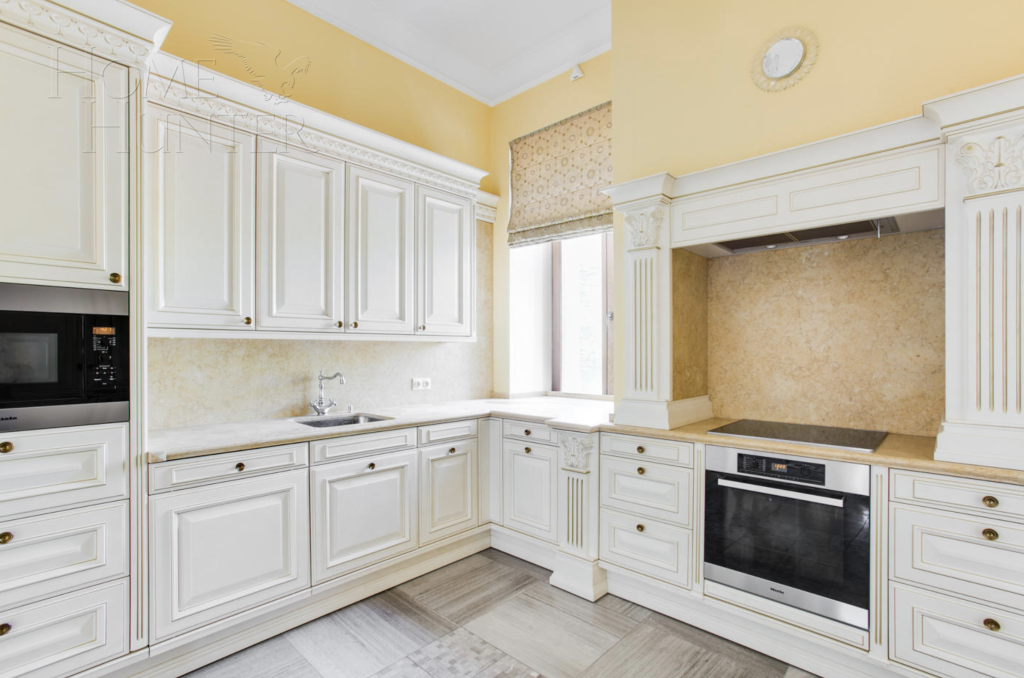 2-этажный коттедж 700 м² с отделкой