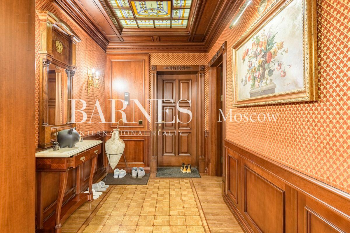 4-КОМН. ПЕНТХАУС С ОТДЕЛКОЙ 258 М² НА 11 ЭТАЖЕ