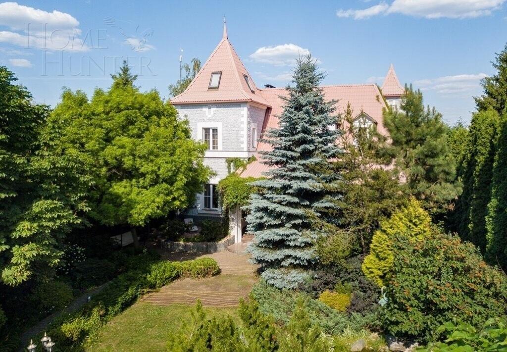 2-этажный коттедж 490 м² с отделкой